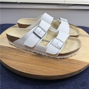 Birkenstock White Sandals (Women’s 8)